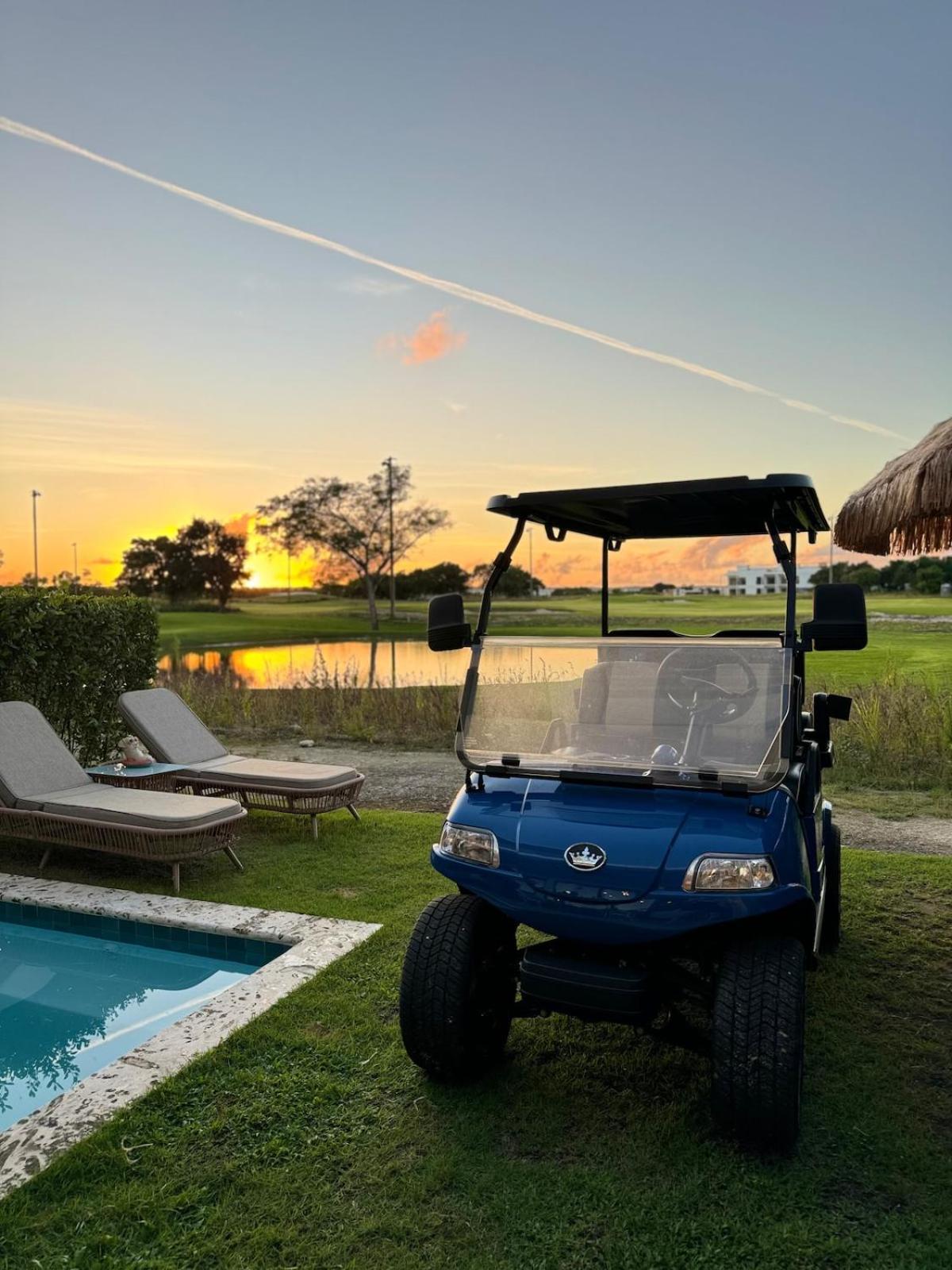 Golf And Jacuzzi Apartment, Minimum 2 Nights * Punta Cana